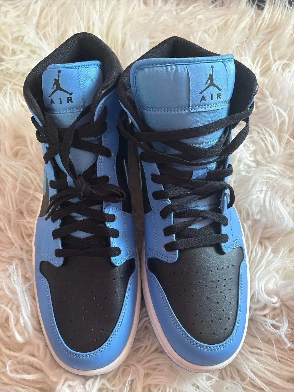 Nike Air Jordan 1 Mid University Blue Black Men’s Size 12 (DQ8426-401)
